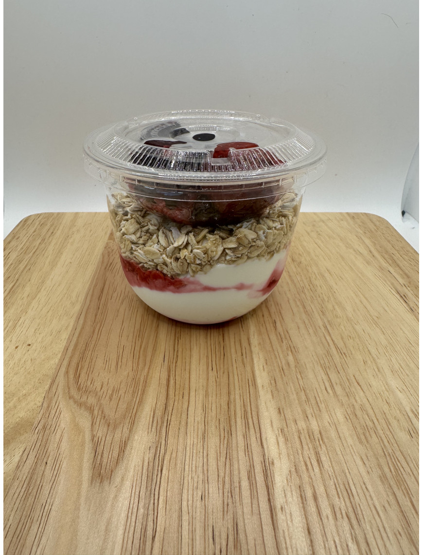 Overnight Oats Yoghurt and Berry Compote